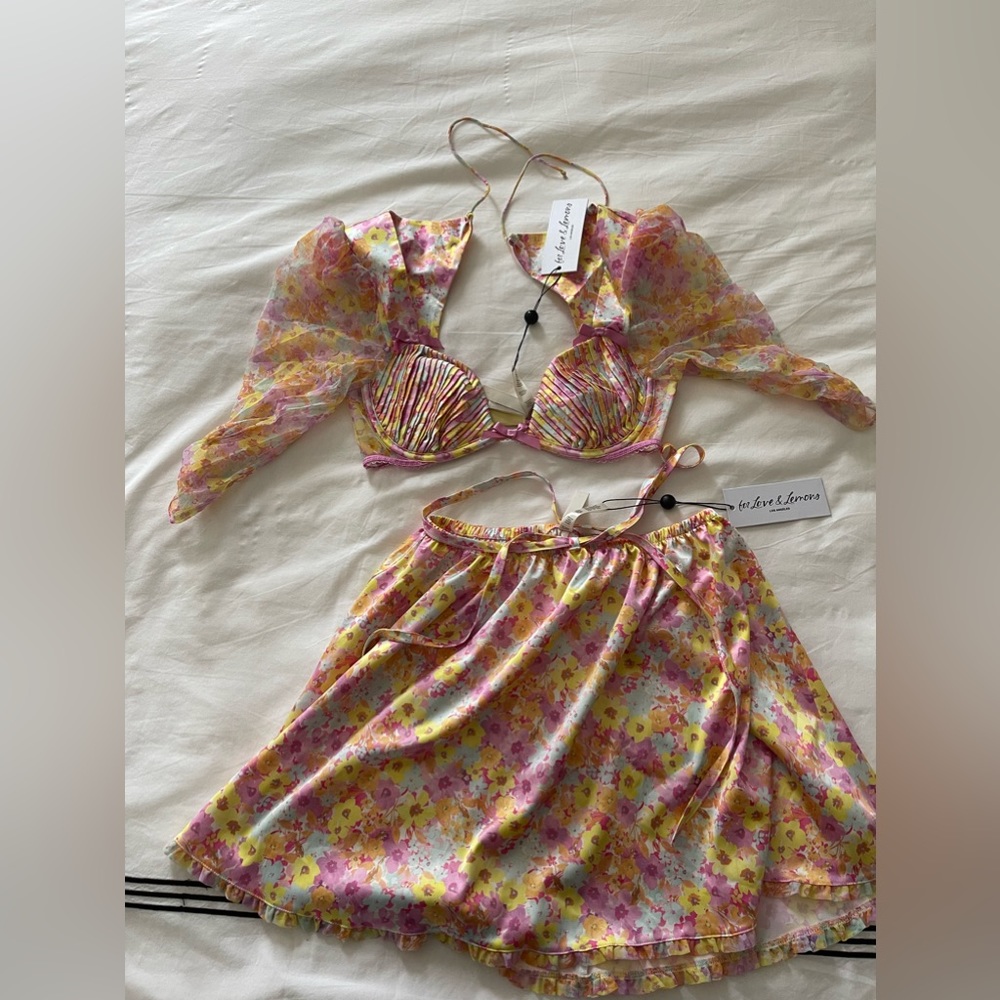 For love and lemons pastel punch set